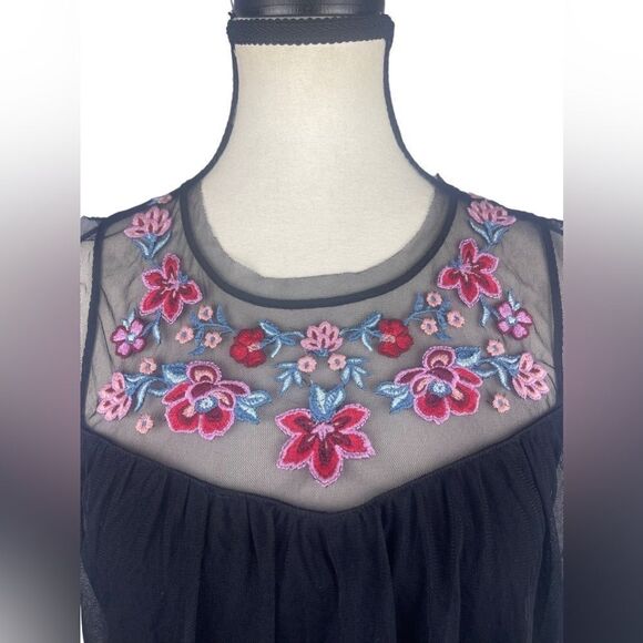 Hollister Black Floral Embroidery Sheer Mesh open back  Tank Top Size: S - Picture 4 of 7